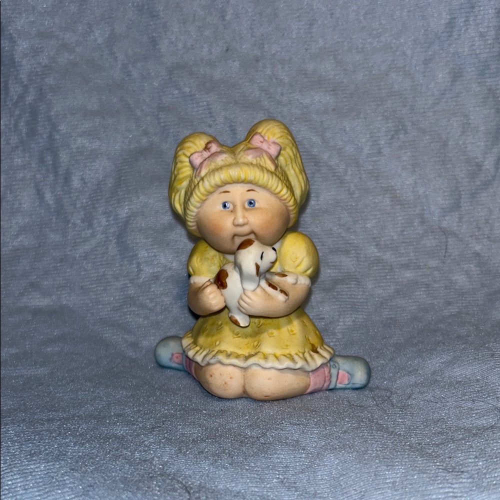 1984 Cabbage Patch Kids "Best Friends" Porcelain Figurine by Xavier Roberts